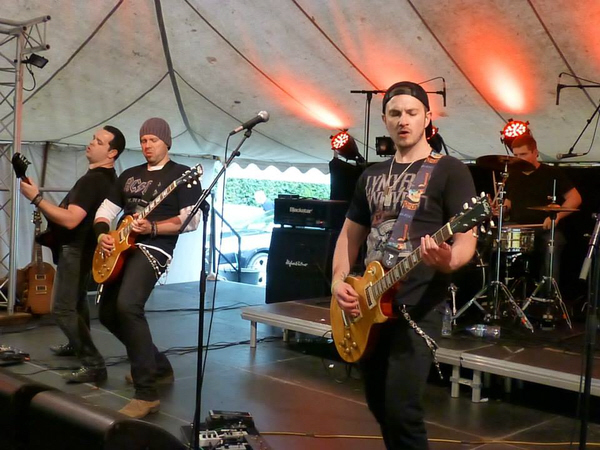 GIG REVIEW: Les-Fest @ Wiston Lodge, Lanarkshire, Scotland – June 2014